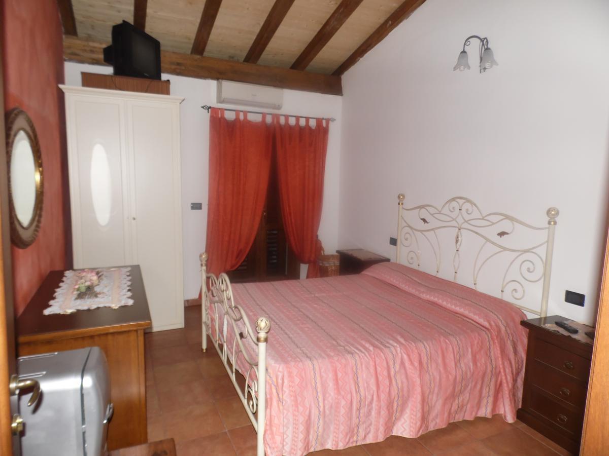Profumi Di Ginestre Bed & Breakfast Passopisciaro Cameră foto